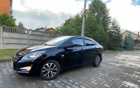 Hyundai Solaris II рестайлинг, 2016 год, 1 300 000 рублей, 2 фотография