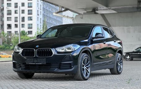 BMW X2, 2020 год, 3 200 000 рублей, 6 фотография