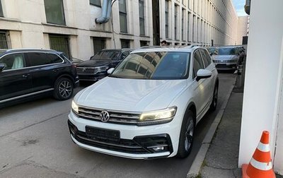 Volkswagen Tiguan II, 2019 год, 3 900 000 рублей, 1 фотография