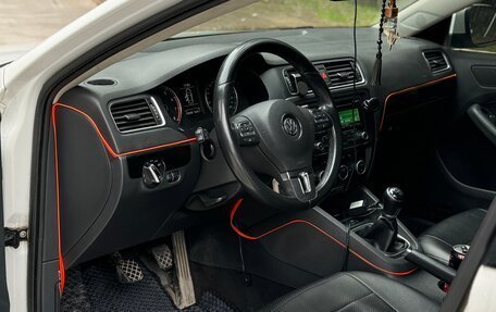 Volkswagen Jetta VI, 2013 год, 1 200 000 рублей, 17 фотография