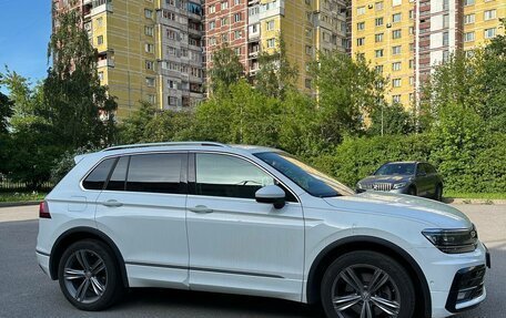 Volkswagen Tiguan II, 2019 год, 3 750 000 рублей, 2 фотография