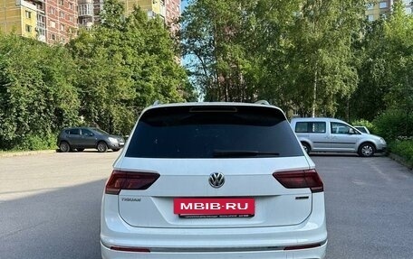 Volkswagen Tiguan II, 2019 год, 3 750 000 рублей, 4 фотография