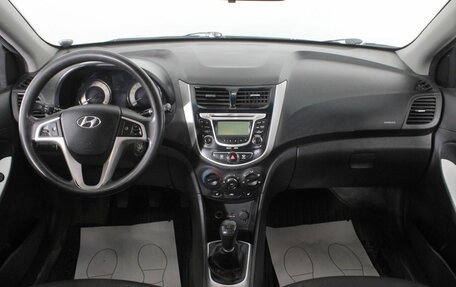 Hyundai Solaris II рестайлинг, 2012 год, 630 000 рублей, 11 фотография