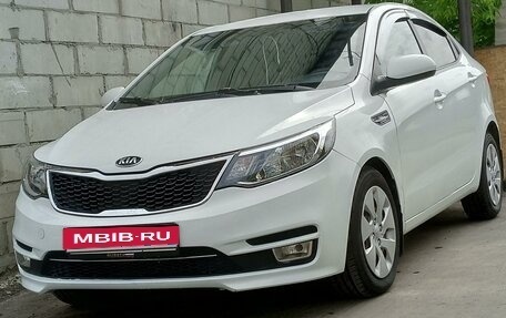 KIA Rio III рестайлинг, 2015 год, 730 000 рублей, 1 фотография