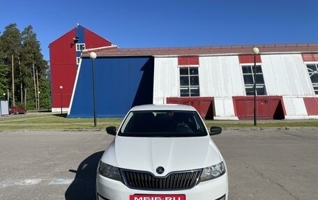 Skoda Rapid I, 2015 год, 1 220 000 рублей, 2 фотография