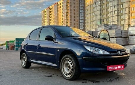 Peugeot 206, 2004 год, 365 000 рублей, 2 фотография