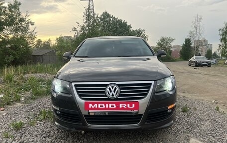 Volkswagen Passat B6, 2007 год, 735 000 рублей, 3 фотография