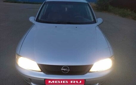 Opel Vectra B рестайлинг, 2001 год, 380 000 рублей, 3 фотография