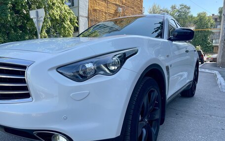 Infiniti QX70, 2015 год, 3 400 000 рублей, 9 фотография