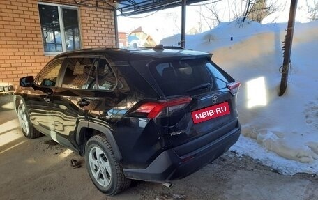 Toyota RAV4, 2019 год, 2 950 000 рублей, 5 фотография