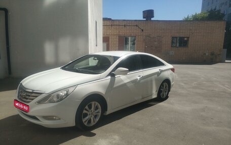 Hyundai Sonata VI, 2012 год, 1 250 000 рублей, 1 фотография