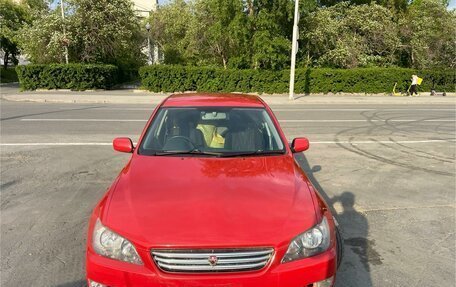 Toyota Altezza, 2001 год, 895 000 рублей, 2 фотография