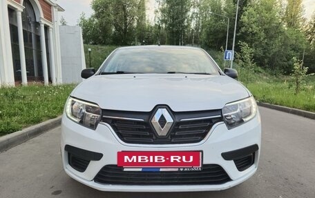 Renault Logan II, 2018 год, 649 000 рублей, 6 фотография