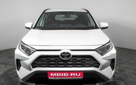 Toyota RAV4, 2019 год, 3 190 000 рублей, 2 фотография