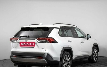 Toyota RAV4, 2019 год, 3 190 000 рублей, 5 фотография