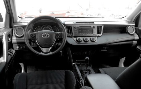 Toyota RAV4, 2013 год, 2 199 000 рублей, 6 фотография