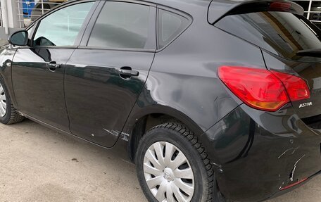 Opel Astra J, 2011 год, 529 000 рублей, 4 фотография