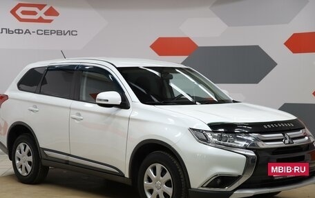 Mitsubishi Outlander III рестайлинг 3, 2016 год, 1 950 000 рублей, 3 фотография