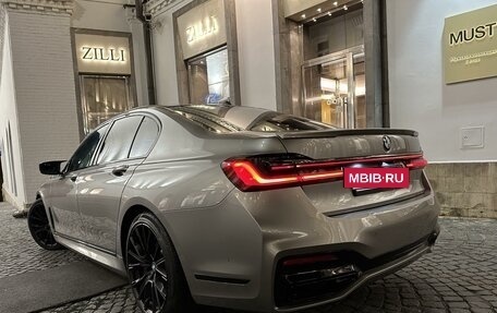 BMW 7 серия, 2019 год, 6 995 000 рублей, 12 фотография