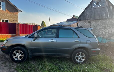 Lexus RX IV рестайлинг, 2002 год, 800 000 рублей, 4 фотография