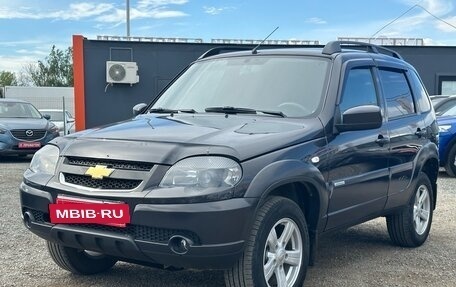 Chevrolet Niva I рестайлинг, 2018 год, 950 000 рублей, 6 фотография