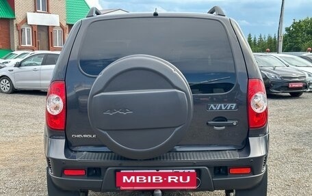 Chevrolet Niva I рестайлинг, 2018 год, 950 000 рублей, 9 фотография