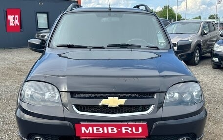 Chevrolet Niva I рестайлинг, 2018 год, 950 000 рублей, 5 фотография