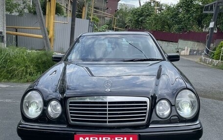 Mercedes-Benz E-Класс, 1998 год, 580 000 рублей, 10 фотография