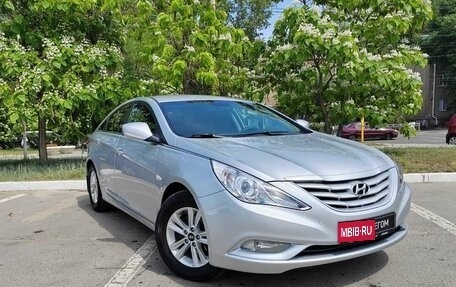 Hyundai Sonata VI, 2011 год, 1 399 000 рублей, 3 фотография