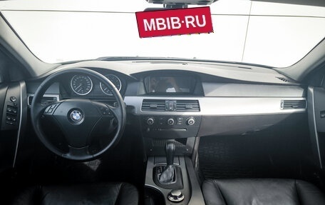 BMW 5 серия, 2004 год, 779 000 рублей, 14 фотография