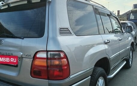 Toyota Land Cruiser 100 рестайлинг 2, 1999 год, 2 100 000 рублей, 4 фотография