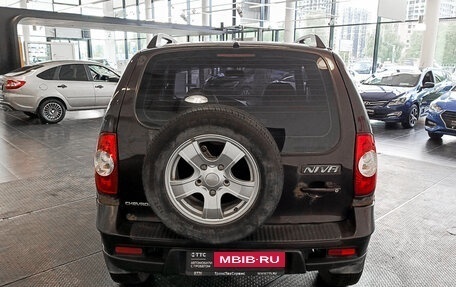 Chevrolet Niva I рестайлинг, 2011 год, 411 000 рублей, 6 фотография