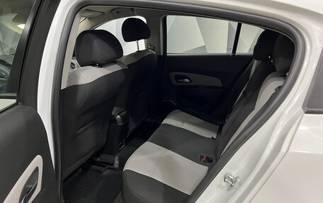 Chevrolet Cruze II, 2013 год, 921 600 рублей, 17 фотография