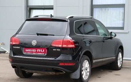 Volkswagen Touareg III, 2011 год, 1 899 000 рублей, 5 фотография