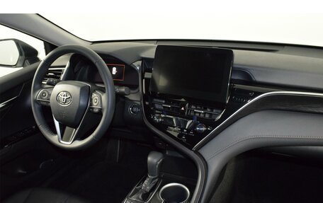 Toyota Camry, 2023 год, 5 299 000 рублей, 16 фотография