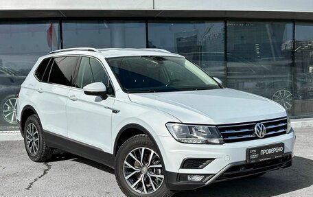 Volkswagen Tiguan II, 2018 год, 2 306 000 рублей, 3 фотография