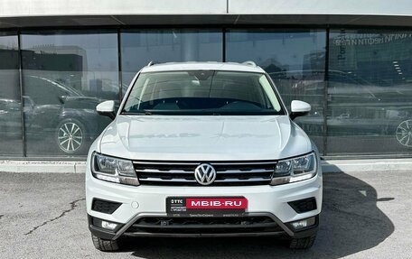 Volkswagen Tiguan II, 2018 год, 2 306 000 рублей, 2 фотография