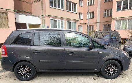 Opel Zafira B, 2013 год, 1 050 000 рублей, 5 фотография