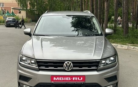 Volkswagen Tiguan II, 2018 год, 2 790 000 рублей, 2 фотография