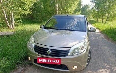 Renault Sandero I, 2012 год, 725 000 рублей, 3 фотография