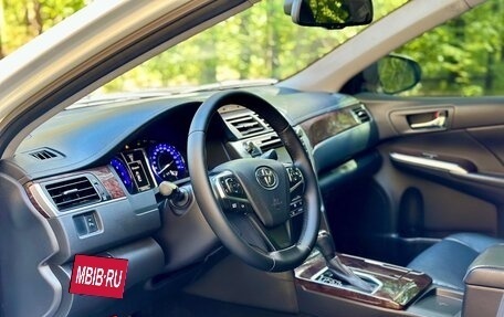 Toyota Camry, 2016 год, 2 350 000 рублей, 8 фотография