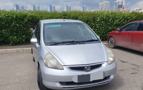 Honda Fit III, 2001 год, 520 000 рублей, 2 фотография