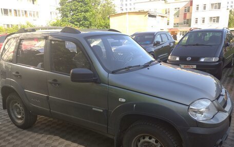 Chevrolet Niva I рестайлинг, 2012 год, 425 000 рублей, 3 фотография