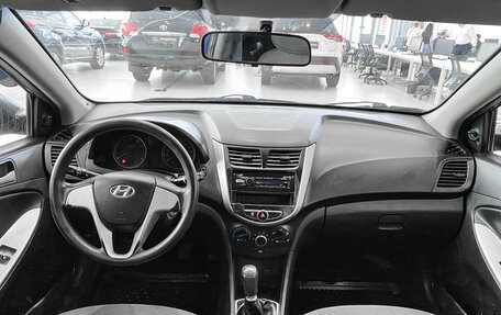 Hyundai Solaris II рестайлинг, 2011 год, 590 000 рублей, 14 фотография