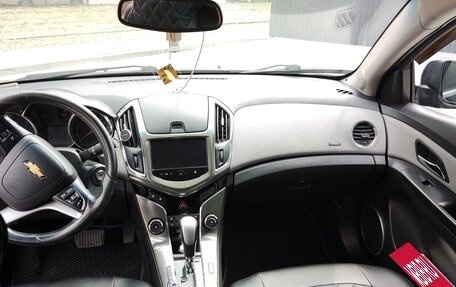 Chevrolet Cruze II, 2013 год, 930 000 рублей, 8 фотография