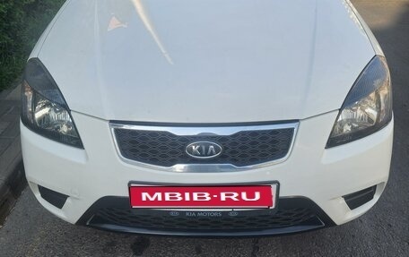 KIA Rio II, 2011 год, 750 000 рублей, 1 фотография