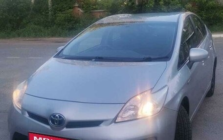 Toyota Prius, 2012 год, 1 150 000 рублей, 1 фотография