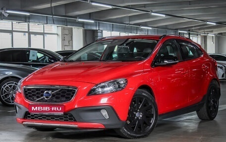 Volvo V40 Cross Country I, 2018 год, 2 000 000 рублей, 1 фотография