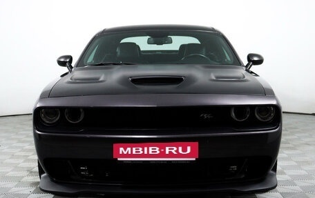 Dodge Challenger III рестайлинг 2, 2020 год, 4 500 000 рублей, 2 фотография