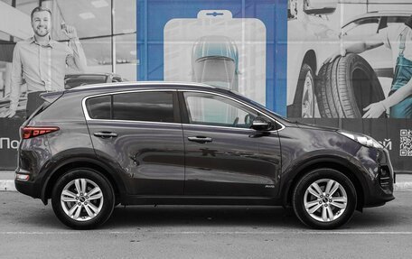 KIA Sportage IV рестайлинг, 2018 год, 2 099 000 рублей, 5 фотография